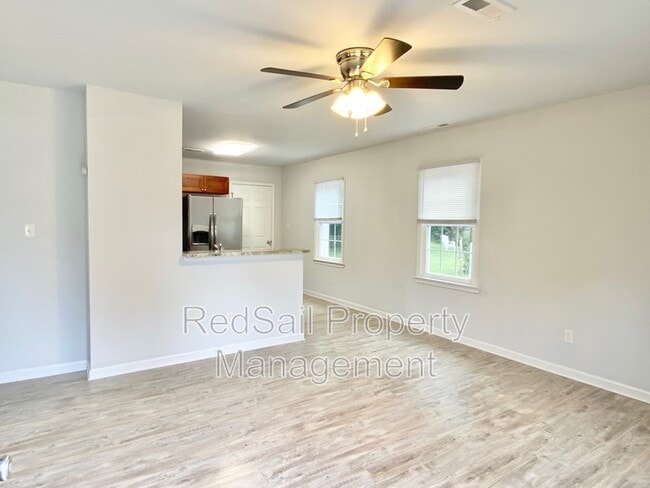 Photo - 109 Peachtree Ln