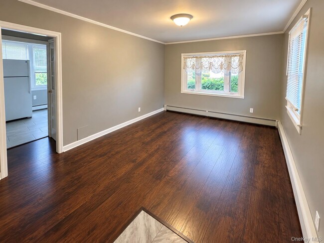 Photo - 13 Spackenkill Rd