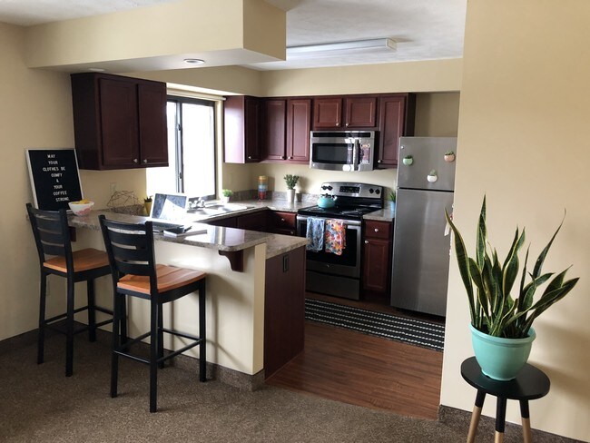 Photo - College Park Student Apartments