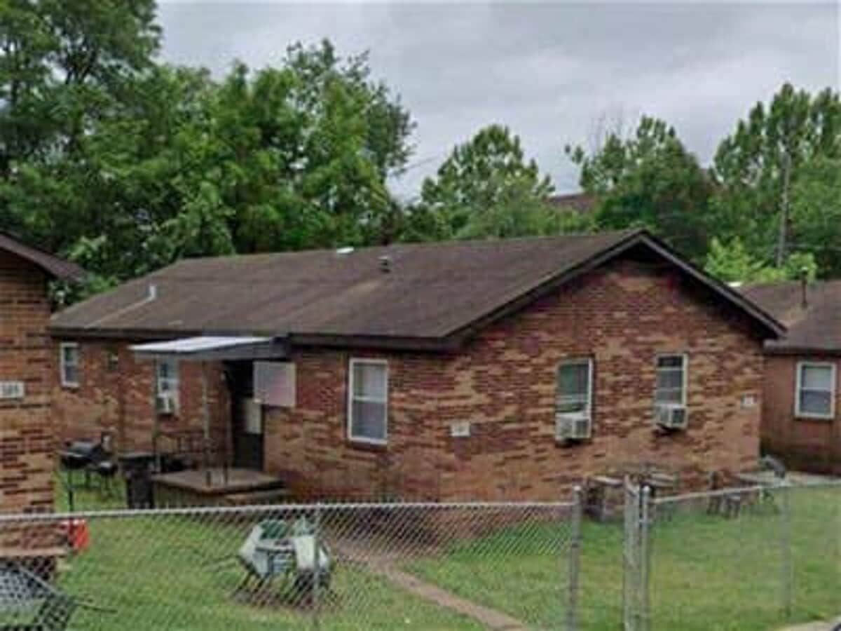 Spacious one bedroom one bath duplex - Spacious one bedroom one bath duplex