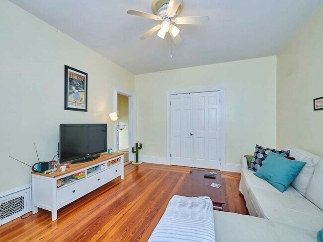 Photo - 48 Wordsworth St Unit 1