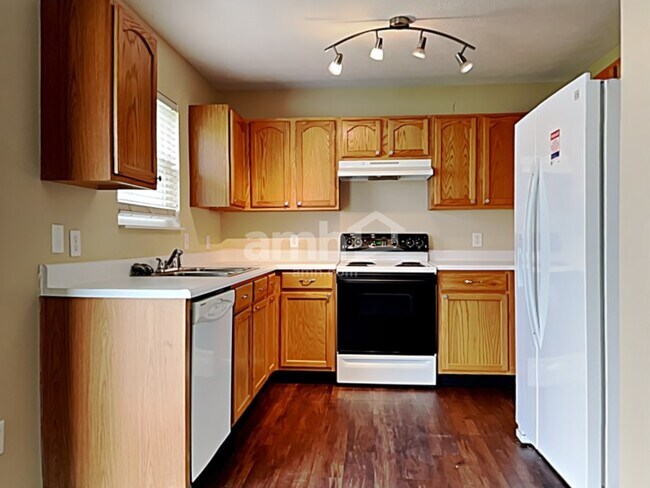 Photo - 6726 Aviva Way