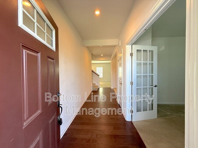 Photo - 1524 Bailiff Ct SW