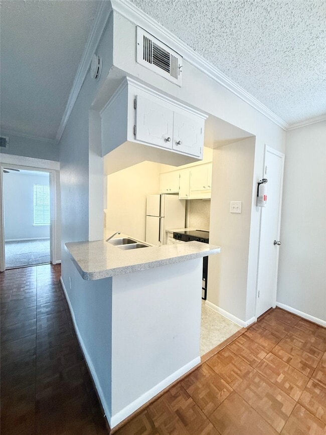 Photo - 3902 Mandell St Unit 9