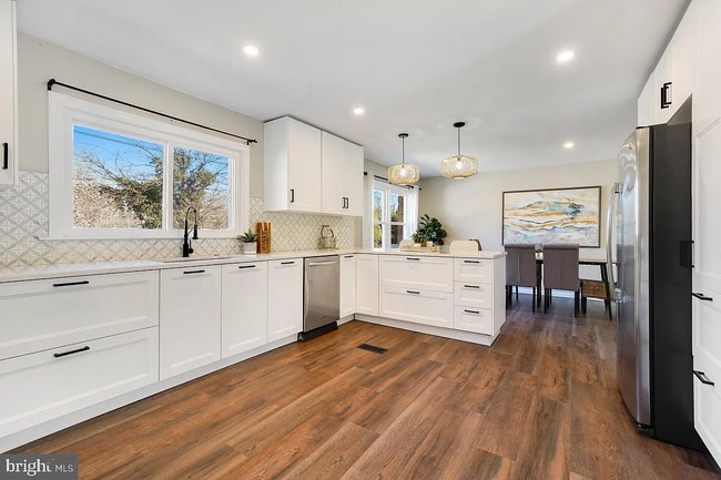 Photo - 87 Fisher Ln