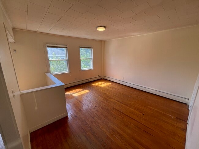 Photo - 203 Baldwin St Unidad 2