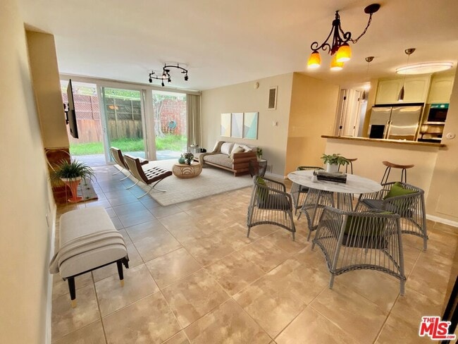 Building Photo - 6375 Green Valley Cir Unit 104