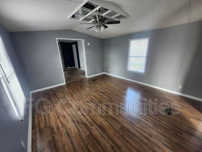 Photo - 1018 Crystal Blvd