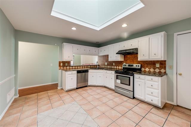 Photo - 2929 Big Oaks Dr