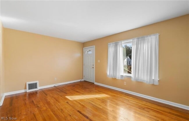 Photo - 629 Donald Ave