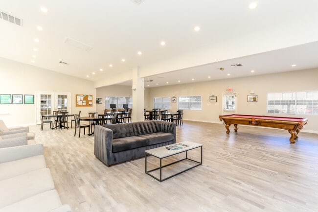 Somerset Commons Apartments