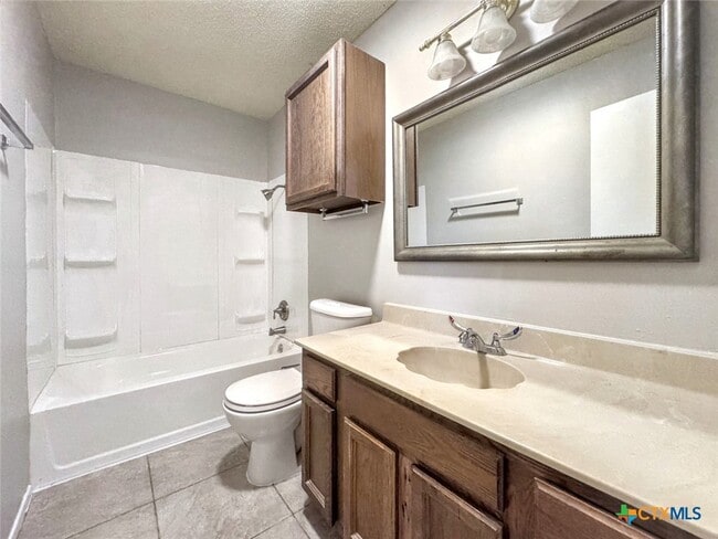 Photo - 501 Ridge Dr