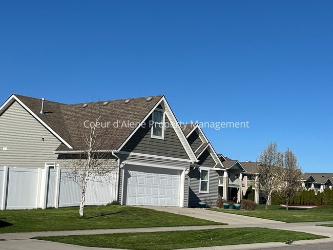 Photo - 3 bed house with Bonus Room in The Landings!