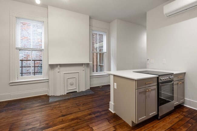 Photo - Urban Historic Flat Unit 824-3B