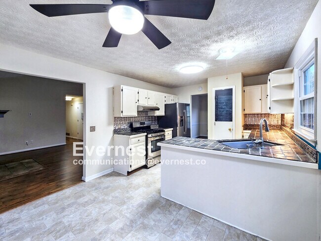 Photo - 2047 Arbor Forest Dr SW