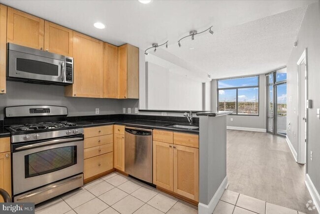 Building Photo - 3600 S Glebe Rd Unit 308W Rental
