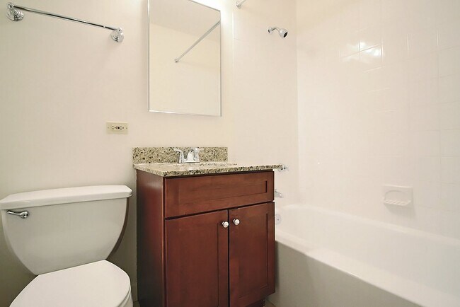 Photo - 1359 N Lake Shore Dr