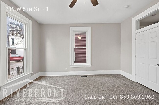 Photo - 219 W 5th St Unit 1