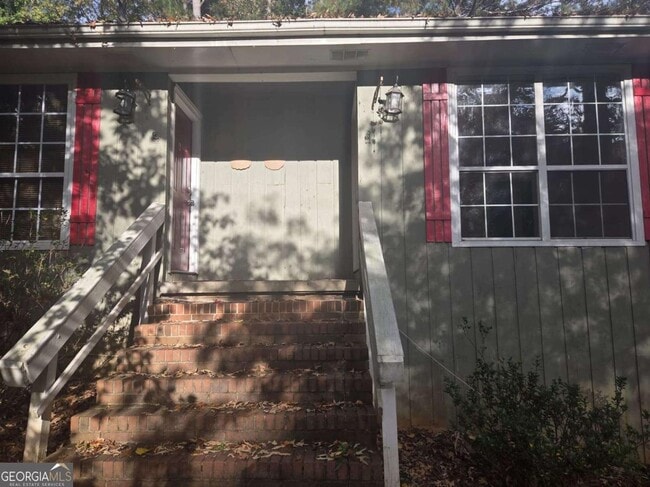 Building Photo - 4751 Valley Dale Dr SW