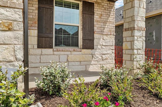 Photo - 422 Wydown Dr