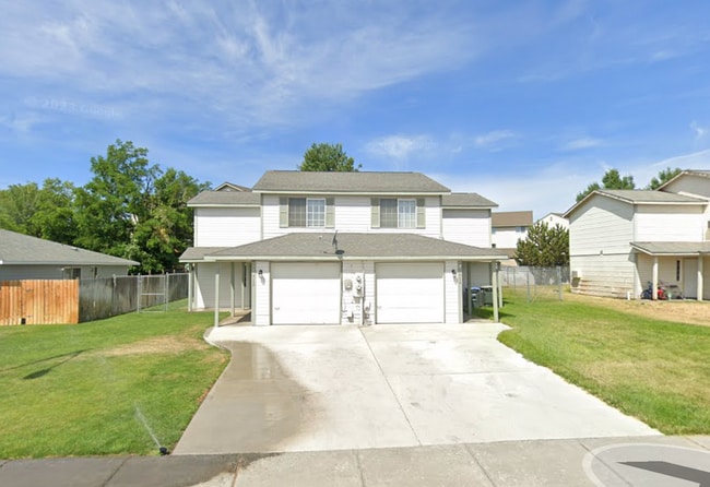 Building Photo - 712-714 Sunburst Ct Unit 712