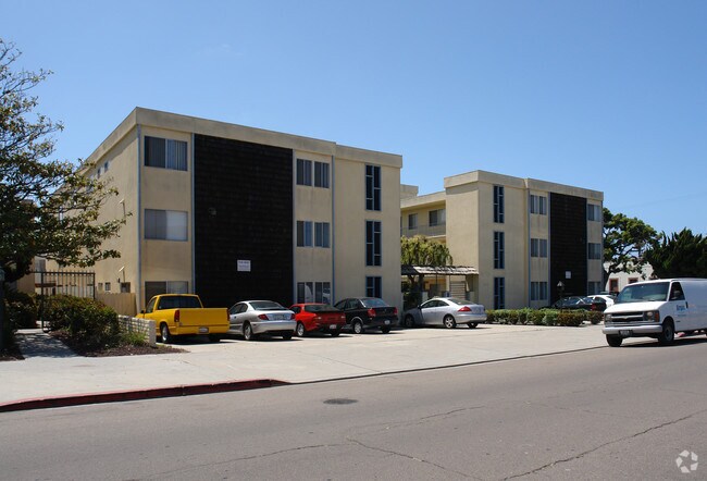 Royal Pacific Apartments - Royal Pacific Apartments