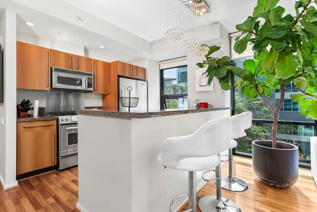 Photo - 350 Eleventh Ave Unidad 316