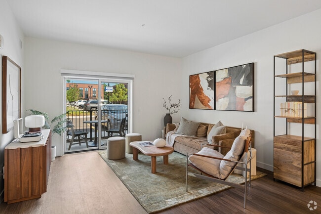 Patio 1BR, 1BA - 746SF - Living Room/ Dining Room