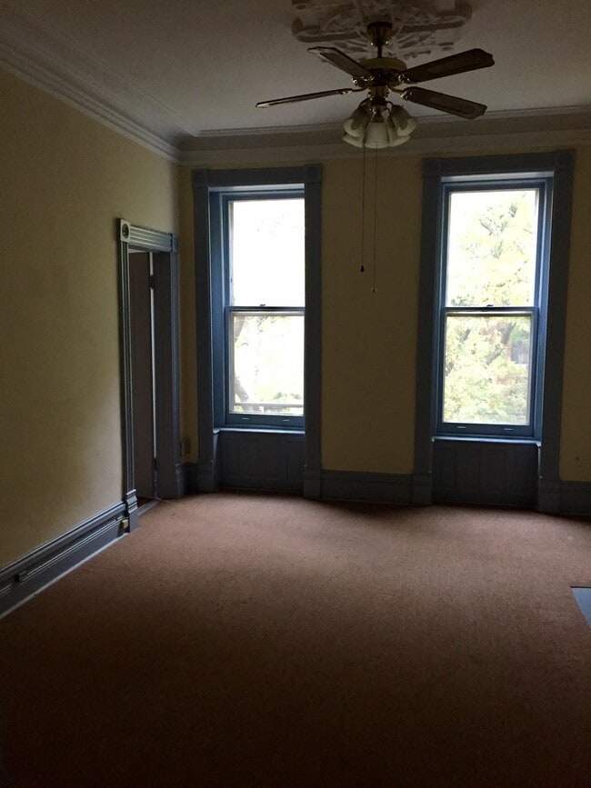 Photo - 823 W Webster Ave Unit 3rd floor