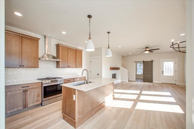 Photo - Luxury Townhome in the Heart of Eagle — 3 Beds + 3 Baths + Premium Amenities