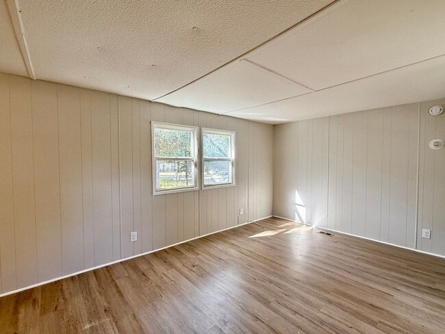 Photo - Updated Home in Laurel Lakes NJ FOR RENT $...