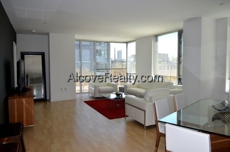 Building Photo - 100 Landsdowne St Unit x Rental
