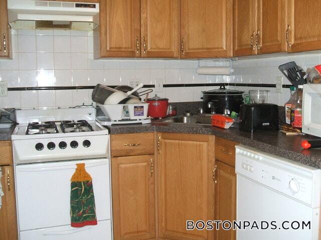 Photo - 126 Warren St Unidad G1