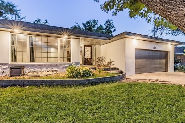 Photo - 1906 Dorchester Dr