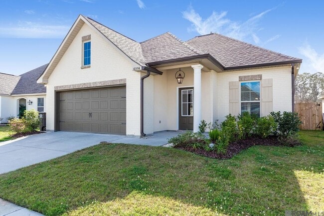 Building Photo - 6356 Lake Edge Dr