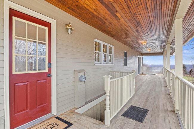 Photo - 5265 Old West Lake Rd