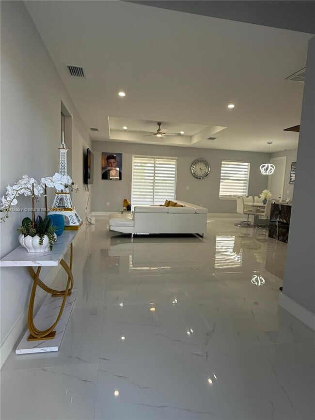 Photo - 2923 22nd St SW