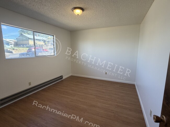 707 SE 6th St Unidad 707 SE 6th St Upper
