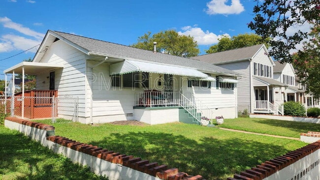 Photo - 1806 Powhatan St