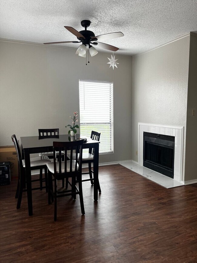 Photo - 2804 Rio Grande St Unit #301