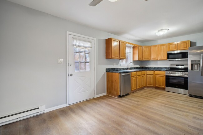 Photo - 132 Woodward St Townhome