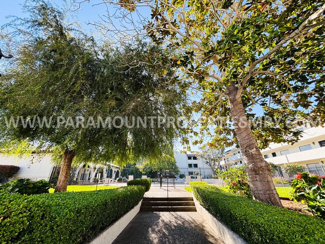 Photo - 500 Glenwood Cir