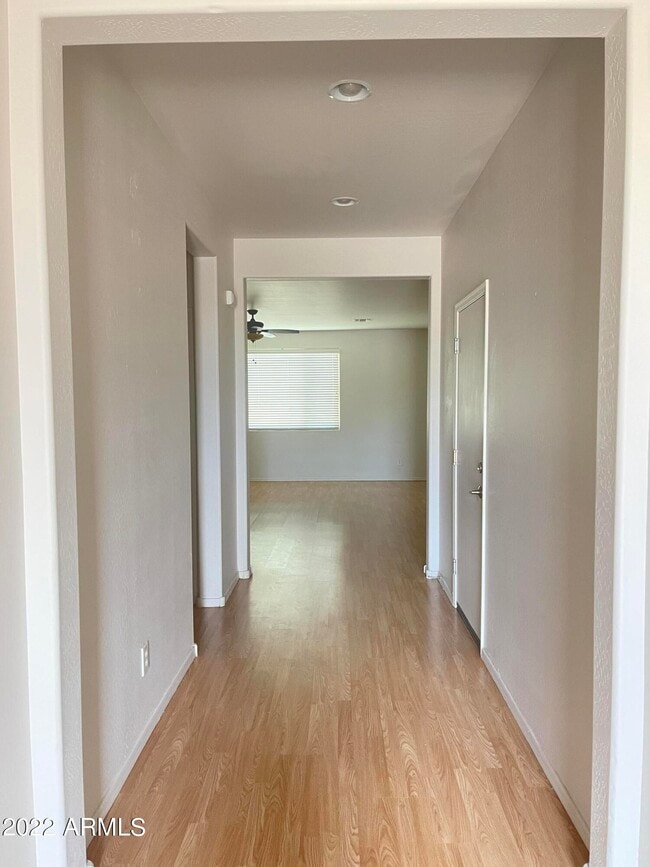 Photo - 1947 E Ravenswood Dr