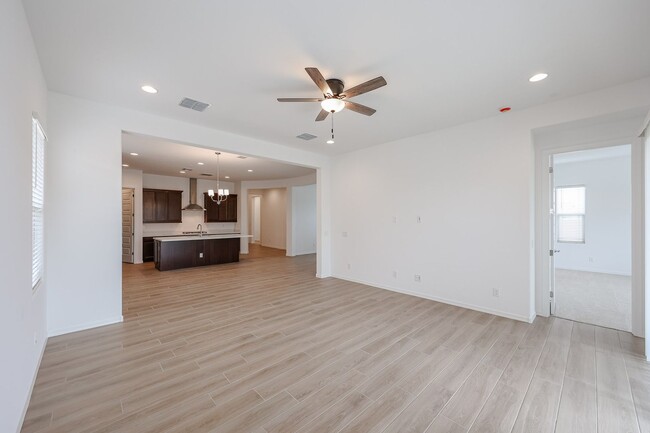Photo - 3 Bedroom Plus Den in Aloravita Community