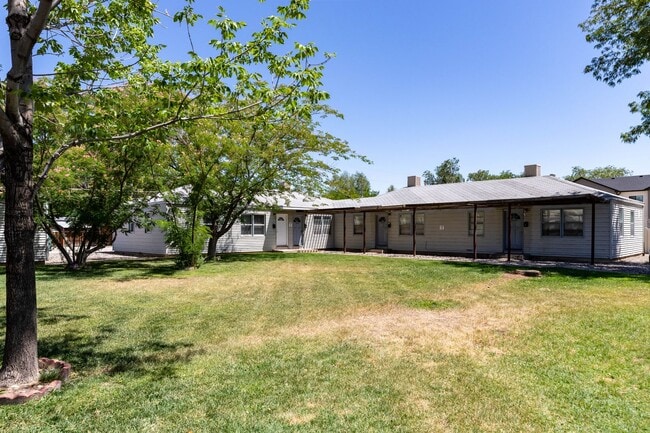 Building Photo - 1240-1254 Elm Avenue Rental