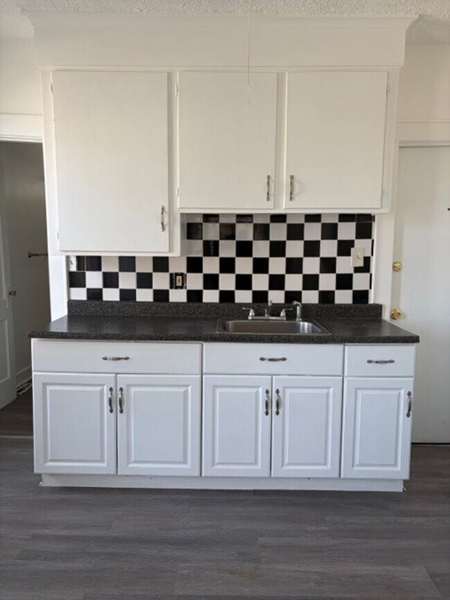 Photo - 119-121 Hobart Street Unit 1st Floor North