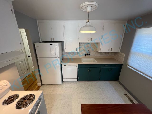 Photo - Charming 3-Bedroom Retreat in Vibrant Portland Neighborhood!