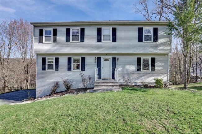 Building Photo - 101 Woodland Rd Rental