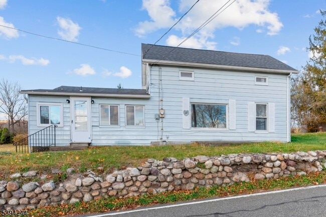 Building Photo - 111 Co Rd 645