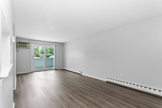 Photo - Gull Harbor Apartments